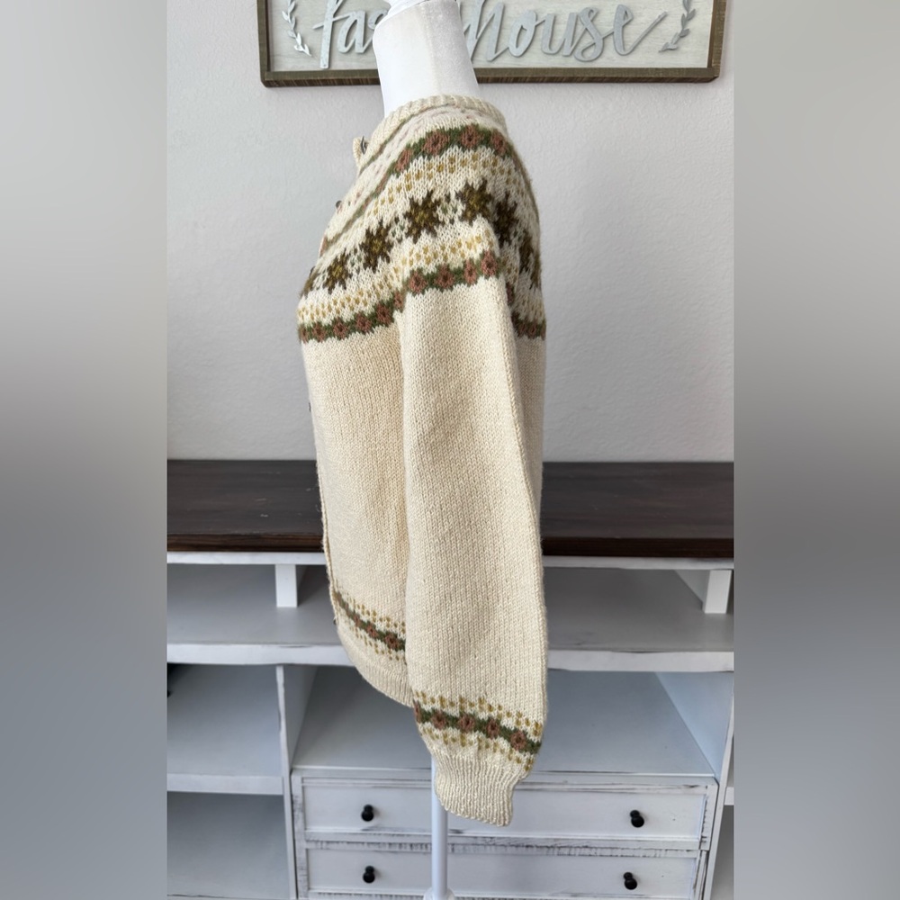 Vintage Foldal A/S HandKnit Fair Isle 100% Wool Cardigan Sweater Nordic S 3 - Picture 5 of 7